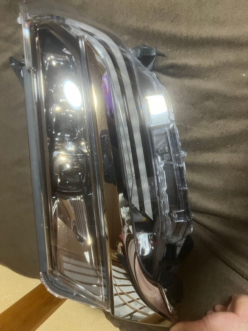 TOYOTA 30アルファード　純正ヘッドライト左