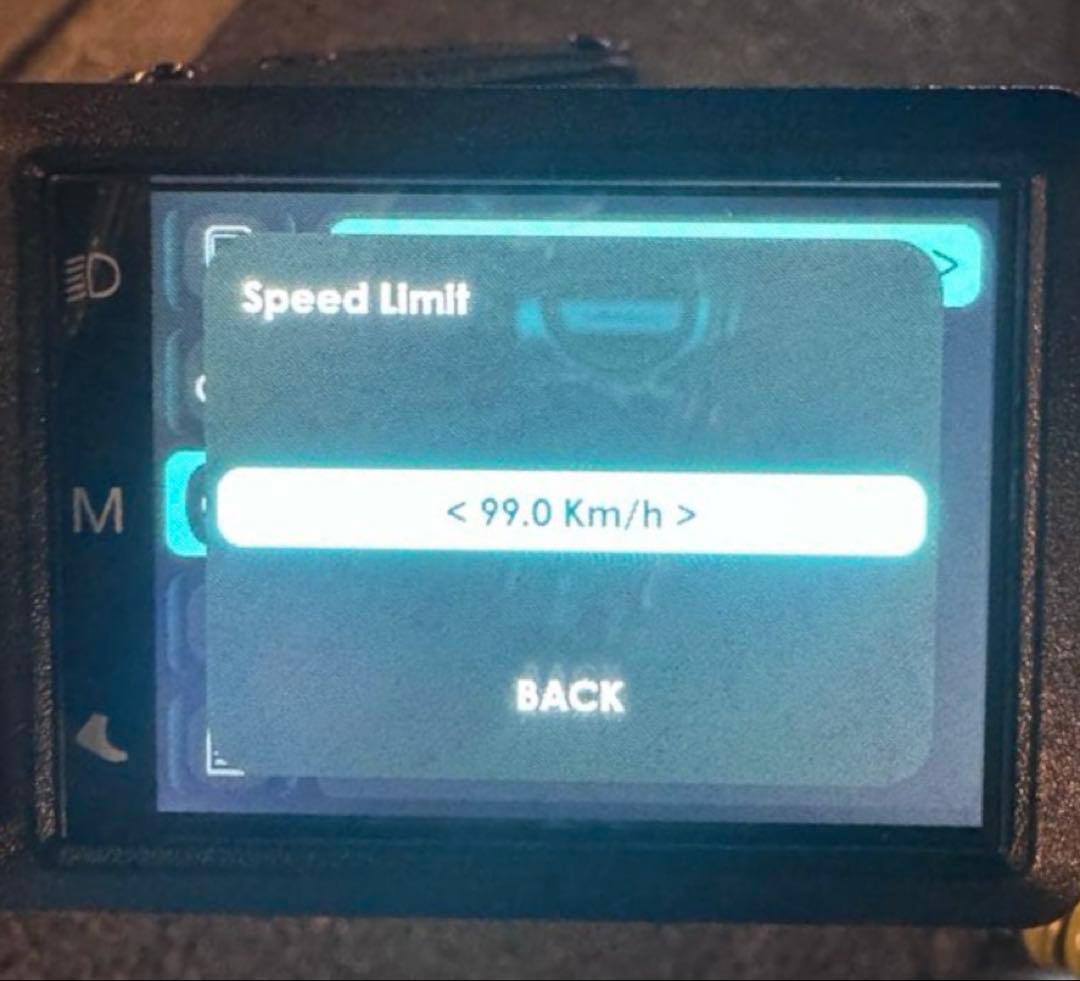 MATE-EVO fushion 2.0 Ado air ディスプレイモニター