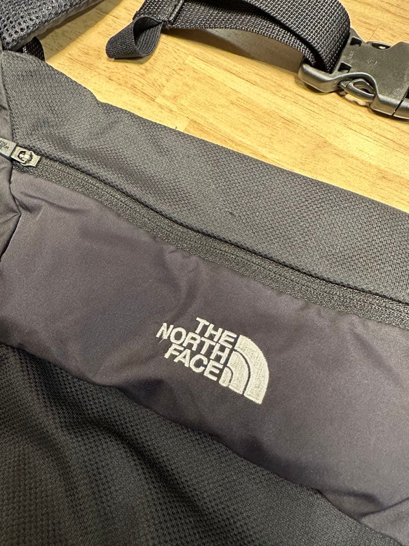 即購入歓迎　ノースフェイス　抱っこ紐　ブラック