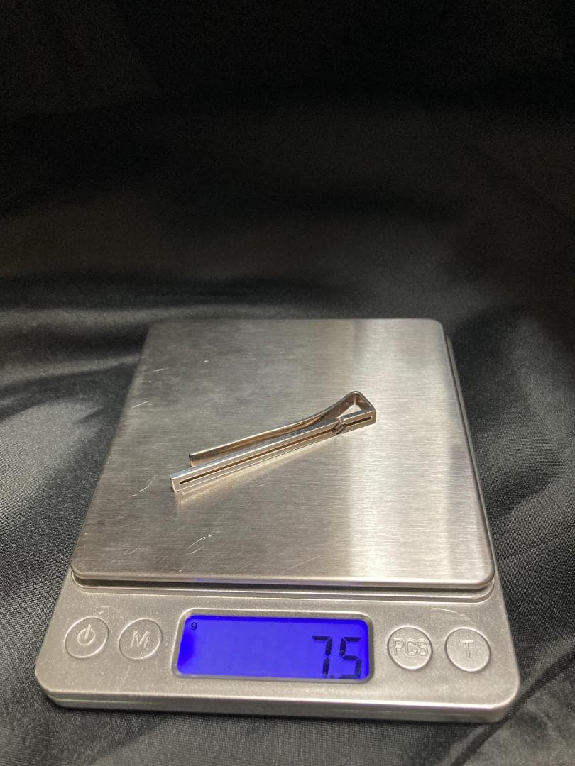 グッチ インフィニティ ノット ネクタイピン シルバー 925