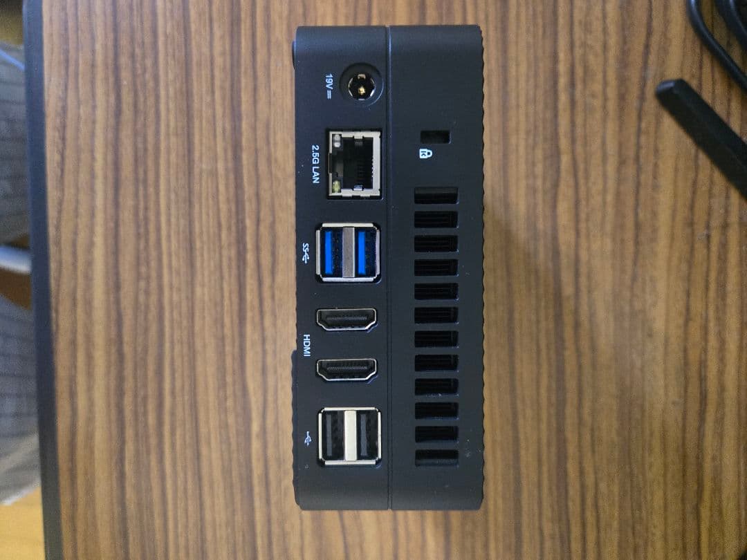 Windowsデスクトップ MINISFORUM um773 lite