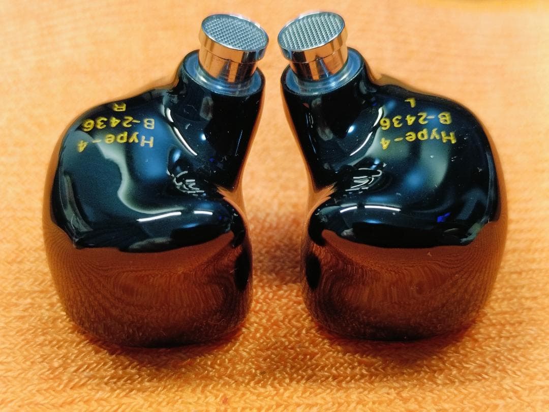 メ*ル様 THIEAUDIO Hype4　イヤホン