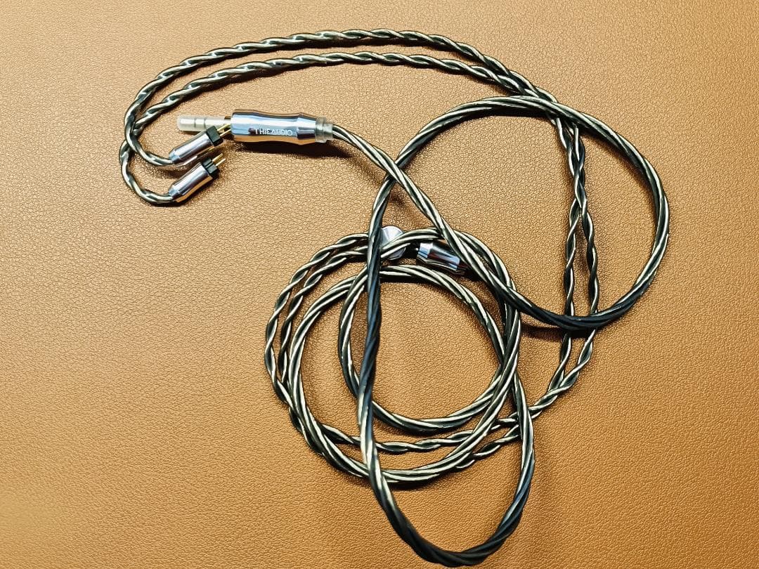 メ*ル様 THIEAUDIO Hype4　イヤホン