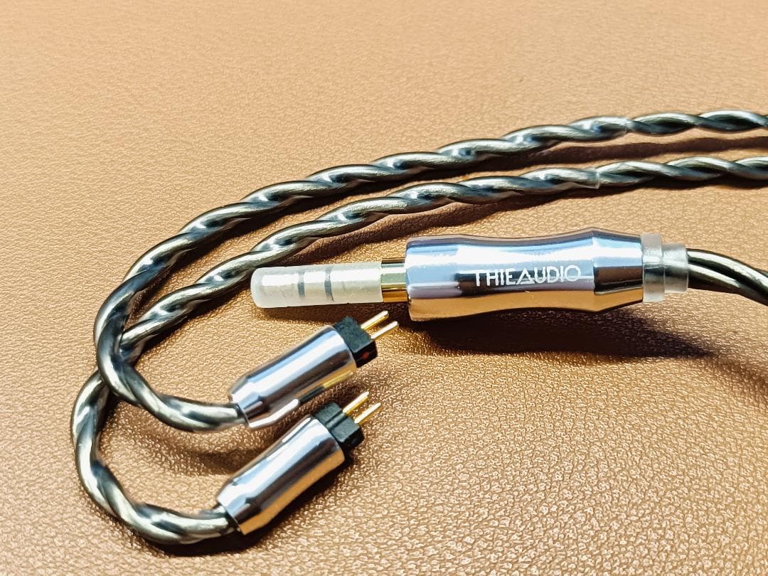 メ*ル様 THIEAUDIO Hype4　イヤホン