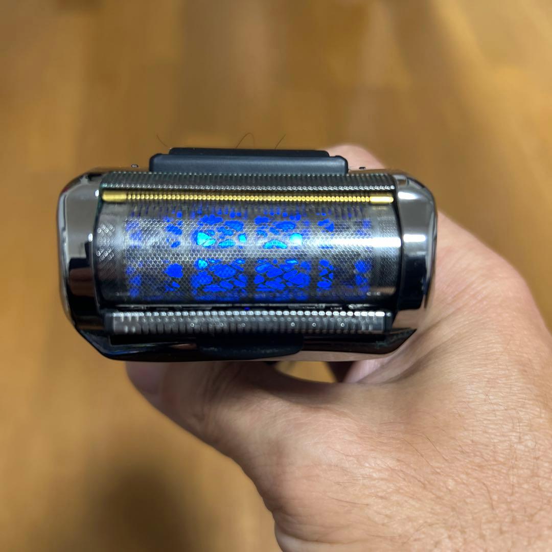 タ*ー様 【美品】　日立　ロータリーシェーバー　RM-LX9 充電式