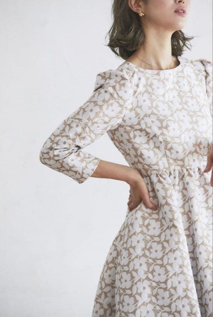 SEVENTENbyMIHOKAWAHITOツートンジャガードフラワーワンピース