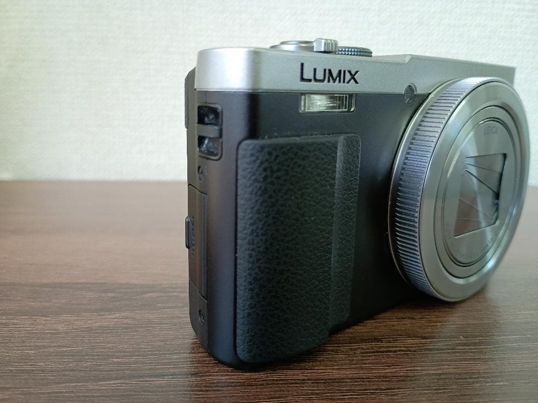 LUMIX DMC-TZ70　ジャンク品