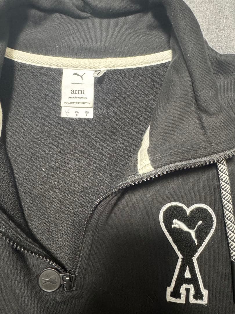 ⭐️ヘイデイ　PUMA ami x PUMA ブラックハーフジップトレーナー
