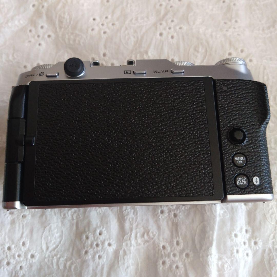 Fujifilm ミラーレスカメラ 15-45mmレンズ バッテリー他