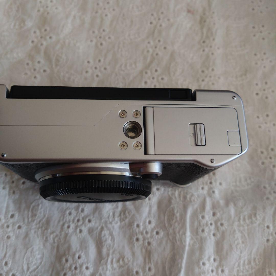 Fujifilm ミラーレスカメラ 15-45mmレンズ バッテリー他