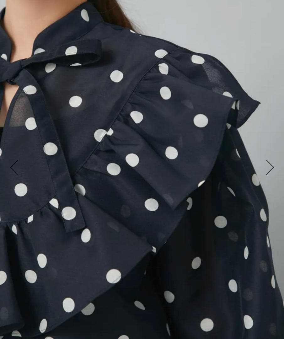 最終！セブンテン seventen 極美品 シアードットブラウス ネイビー