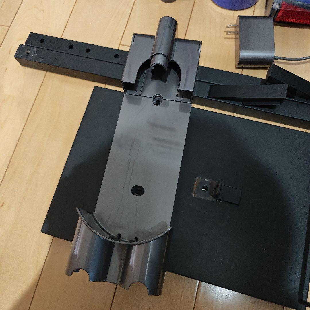 ダイソン Dyson V8 掃除機&ダイソンスタンド付き