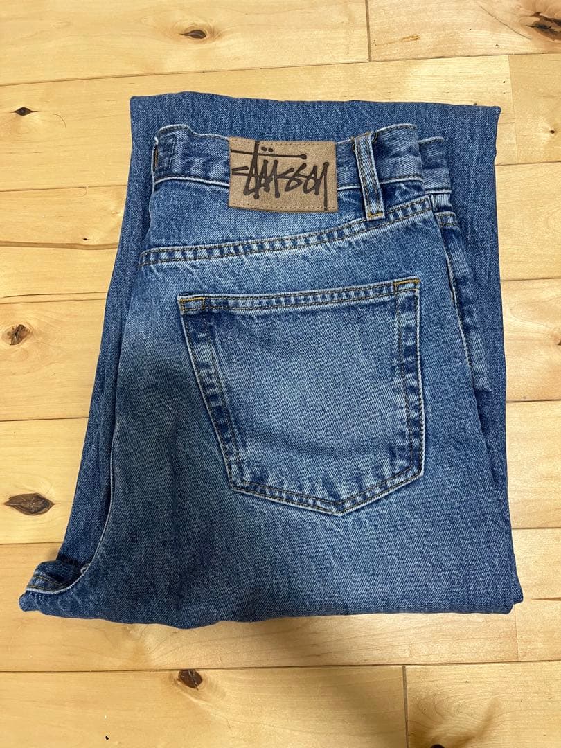 Stüssy ワイドレッグ デニムパンツ