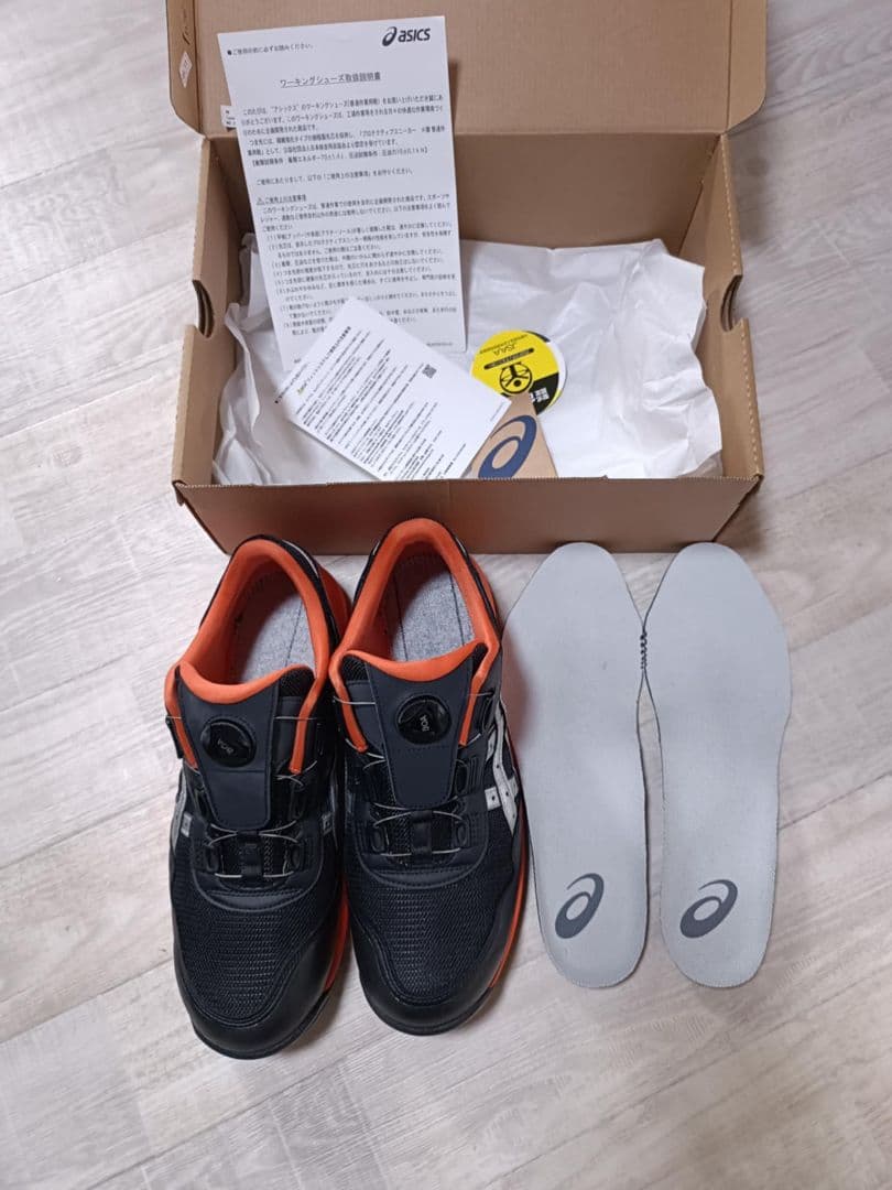 【ほぼ新品】ASICS 安全靴 28.0c m BOAダイヤル式 。