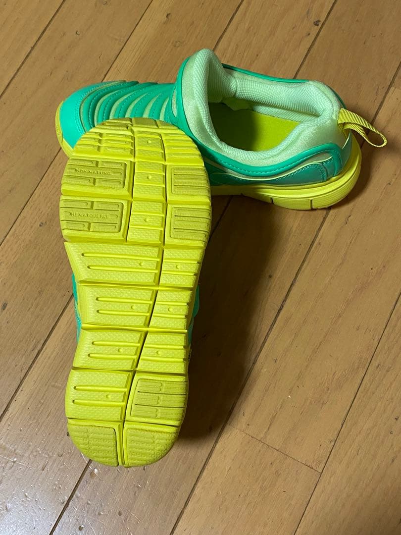 専用　ナイキ　ダイナモ　フリー　PS 20㎝21.0㎝　新品