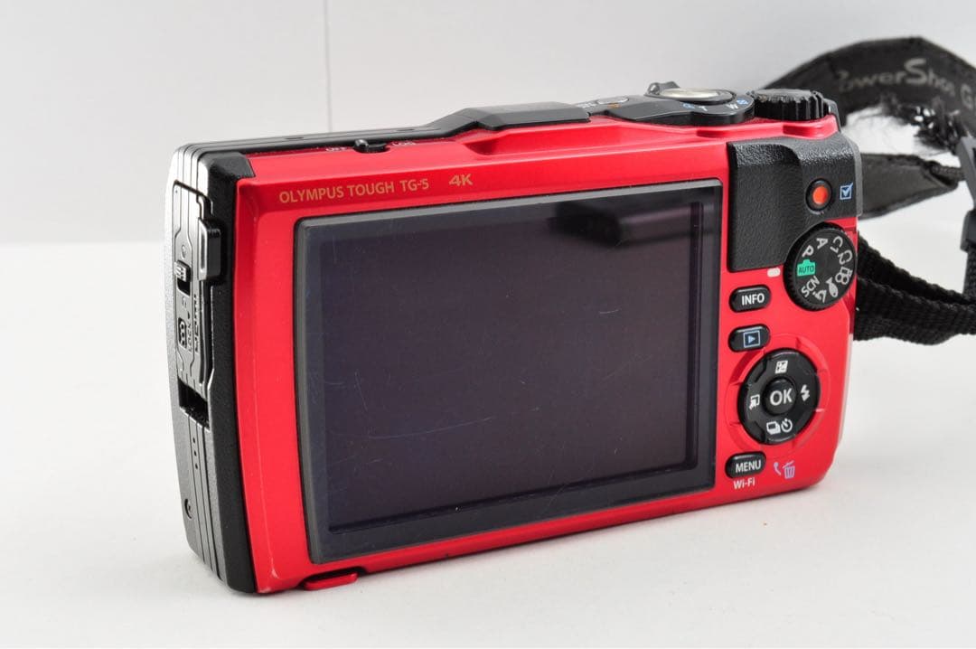OLYMPUS Tough TG-5 レッド　オリンパス　デジカメ