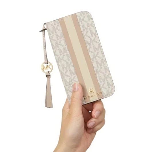 ✨マイケルコース手帳型ストライプiPhone16Proケース