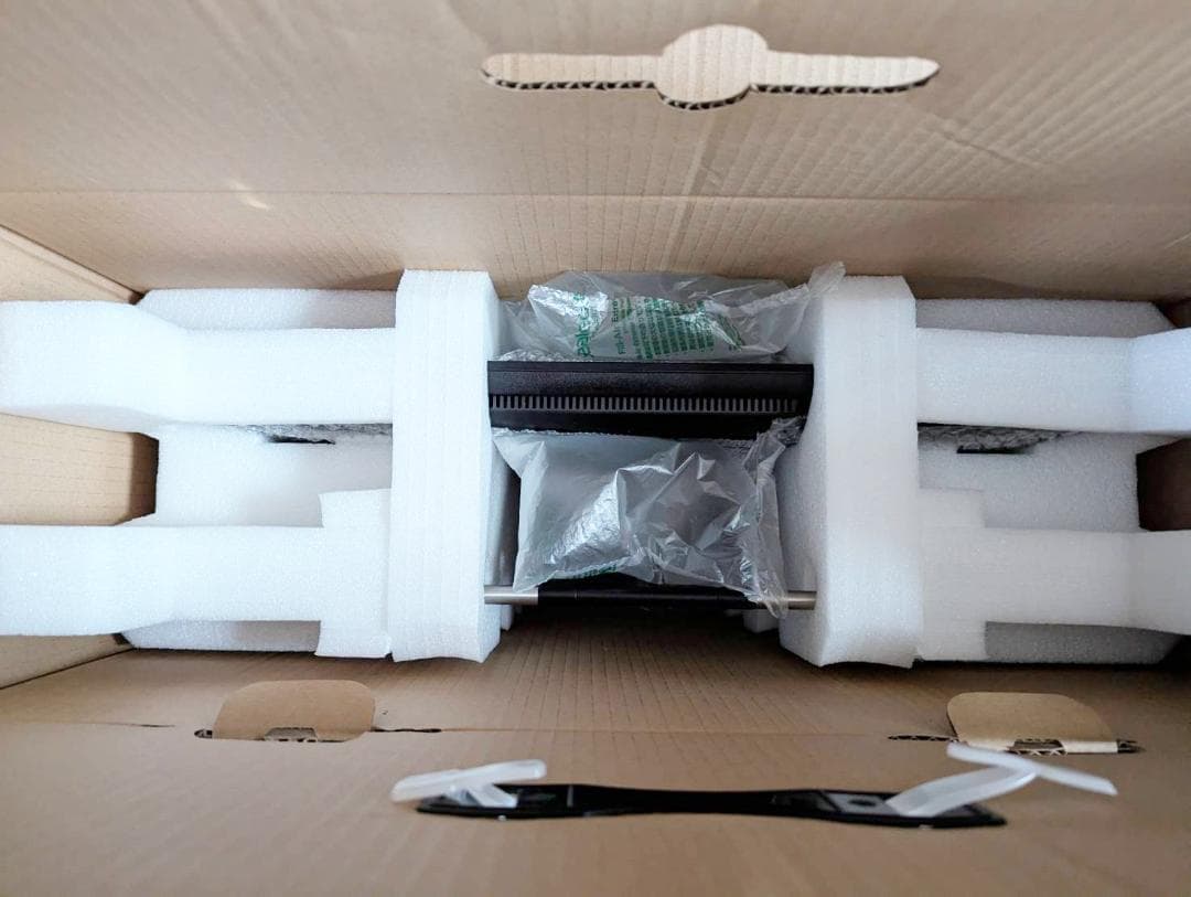 m*m様 【ほぼ未使用】WACOM cintiq22 FHD 動作確認済 フィル