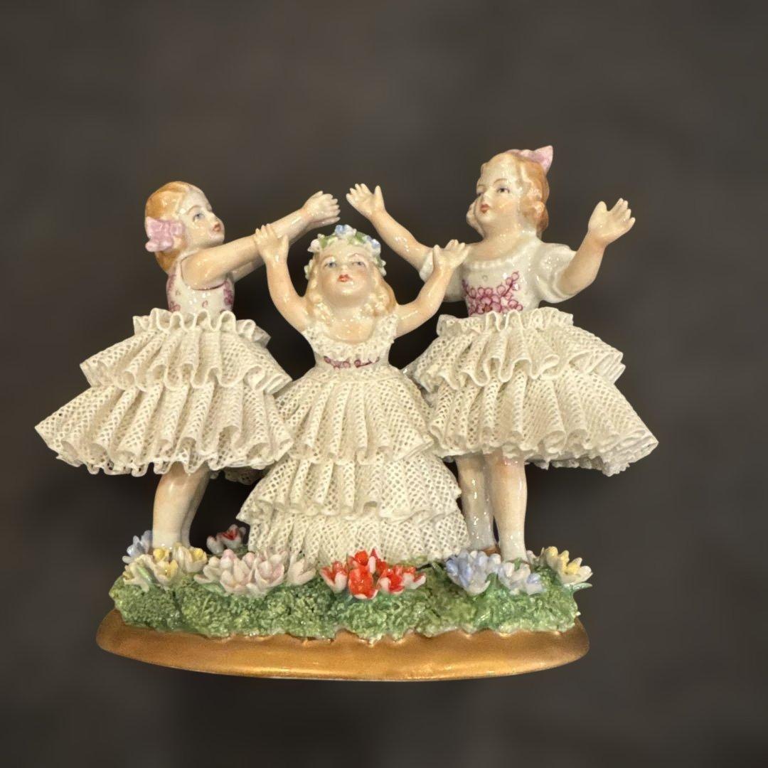 最終　超希少ドイツマイセンドレスデン　ジッツェンドルフお花畑で遊ぶ少女