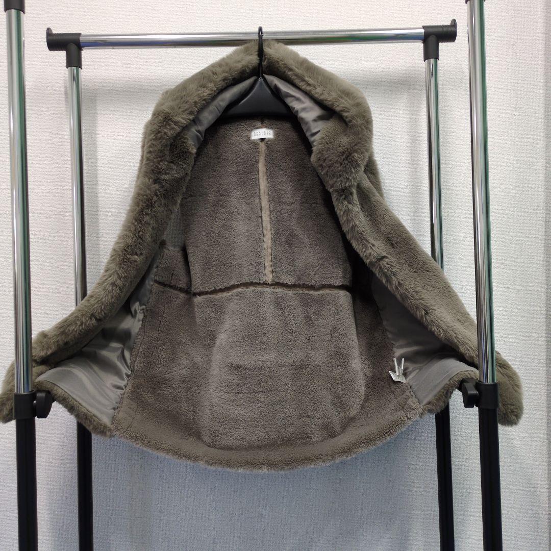 BARNEYS NEW YORK フード付きフェイクファージレ ベスト