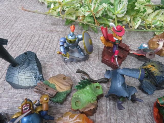 ぼ*り様 6RR1822 大量!!ドラゴンクエスト ミニフィギュア