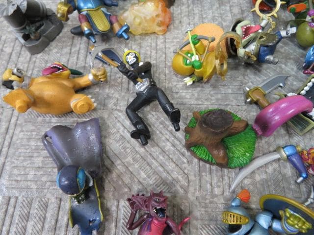 ぼ*り様 6RR1822 大量!!ドラゴンクエスト ミニフィギュア