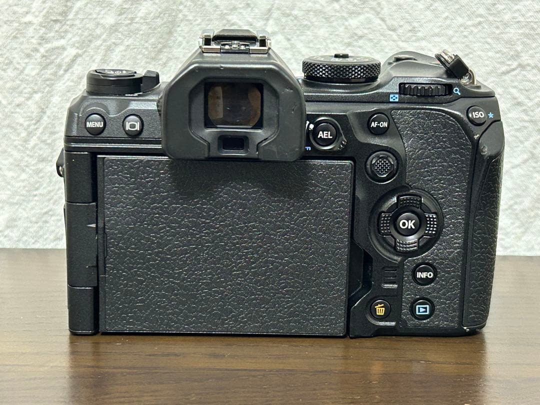 OLYMPUS OM SYSTEM OM-1 ボディ 131