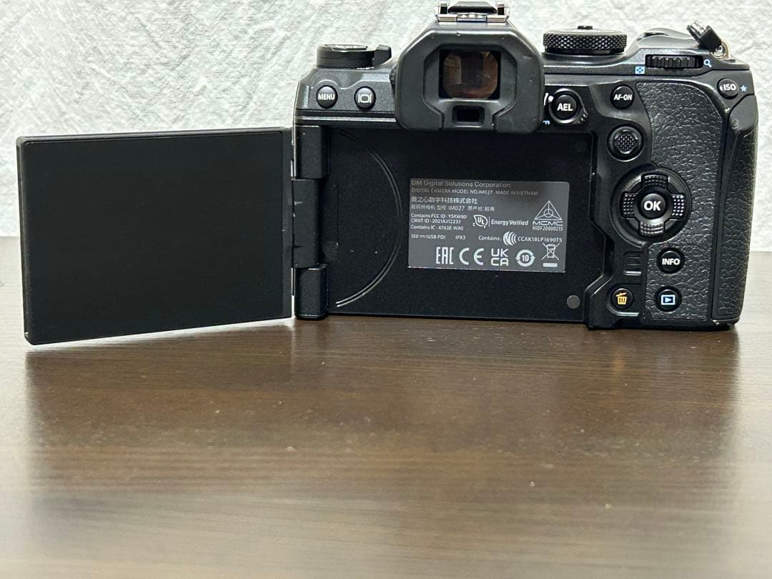 OLYMPUS OM SYSTEM OM-1 ボディ 131
