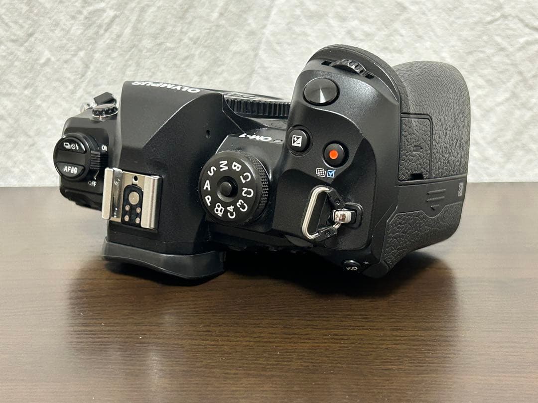 OLYMPUS OM SYSTEM OM-1 ボディ 131