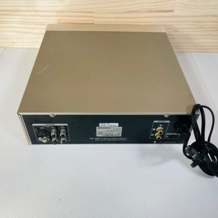 SANSUI 高感度高音質　チューナー　T-α77