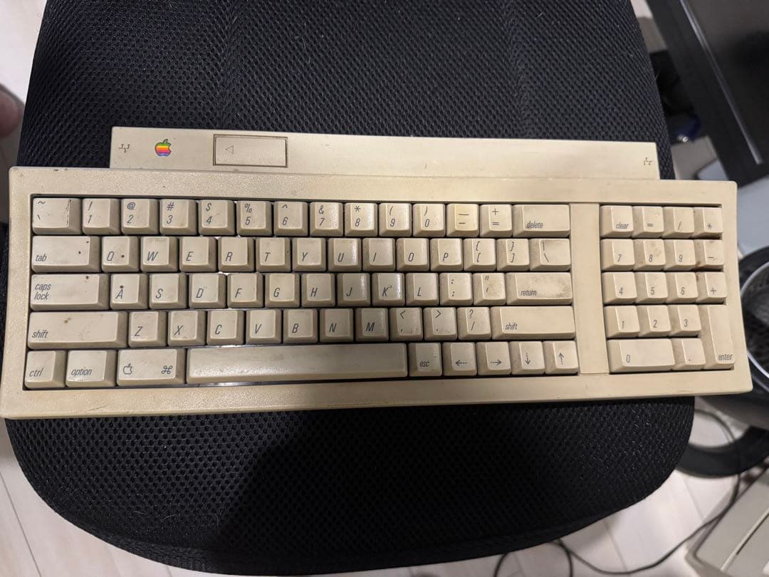 Macデスクトップ Apple Macintosh Classic II