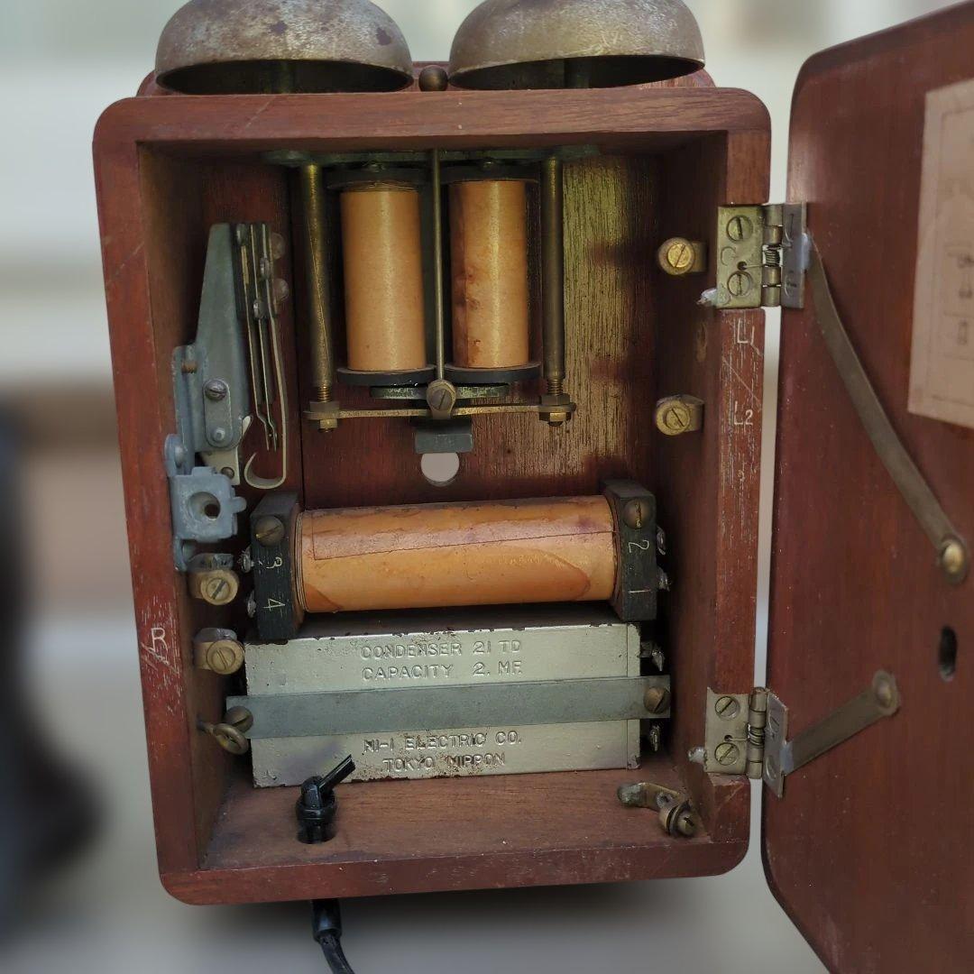 電話機　骨董品　アンティーク　壁掛け式　 二号共電式電話機　昭和レトロ