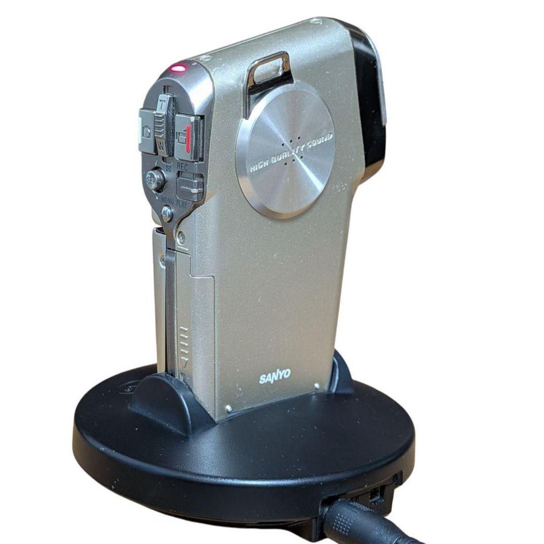 美品 サンヨー デジタルムービーカメラ ザクティ Xacti DMX-C6 縦持