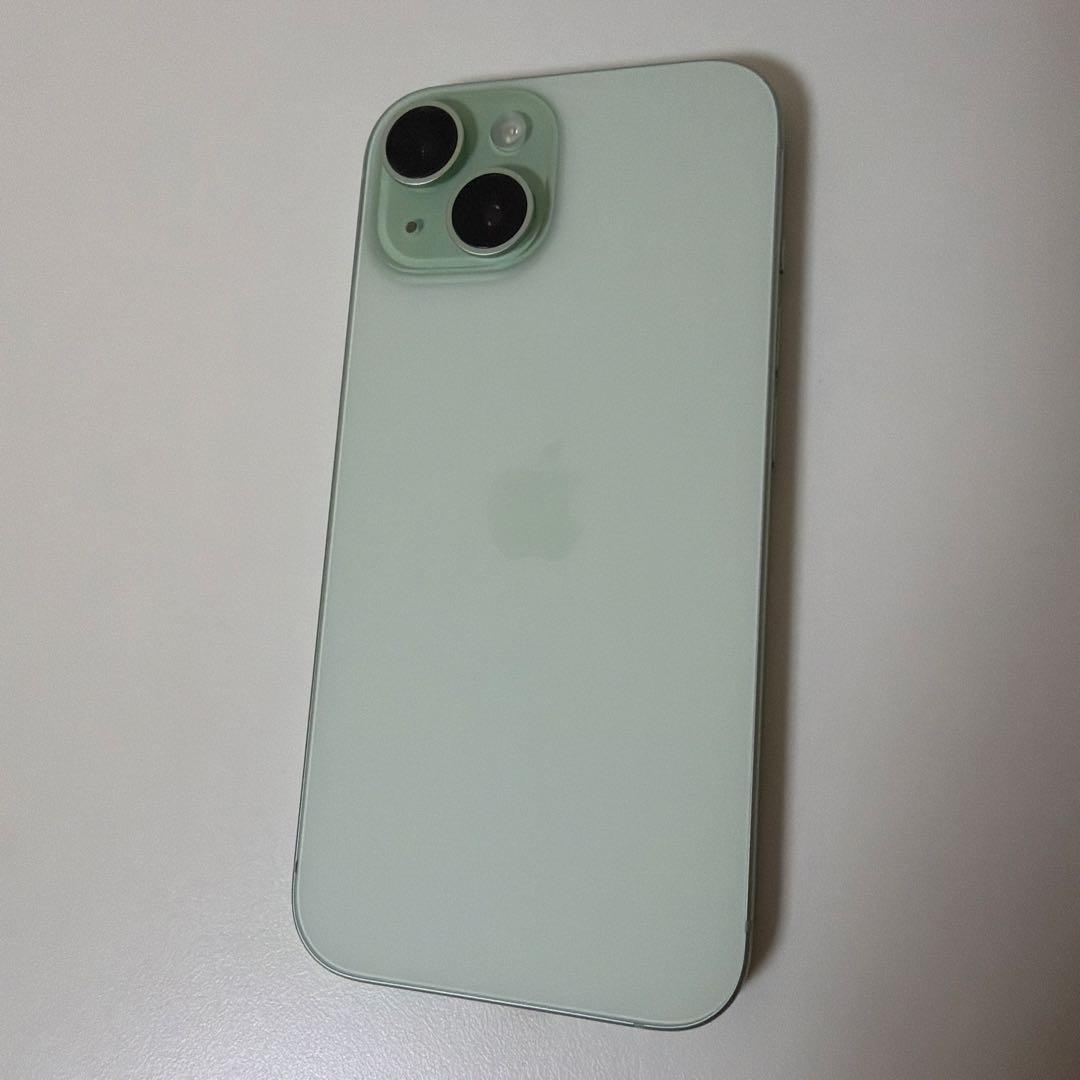iPhone15 256GB 香港版 緑 デュアルSIM シャッター音無 90%