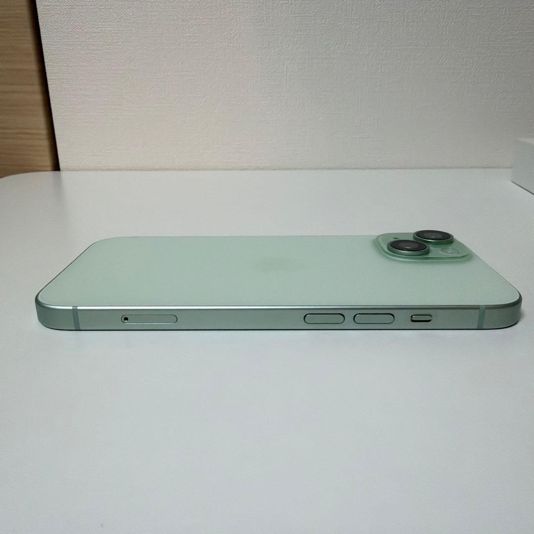 iPhone15 256GB 香港版 緑 デュアルSIM シャッター音無 90%