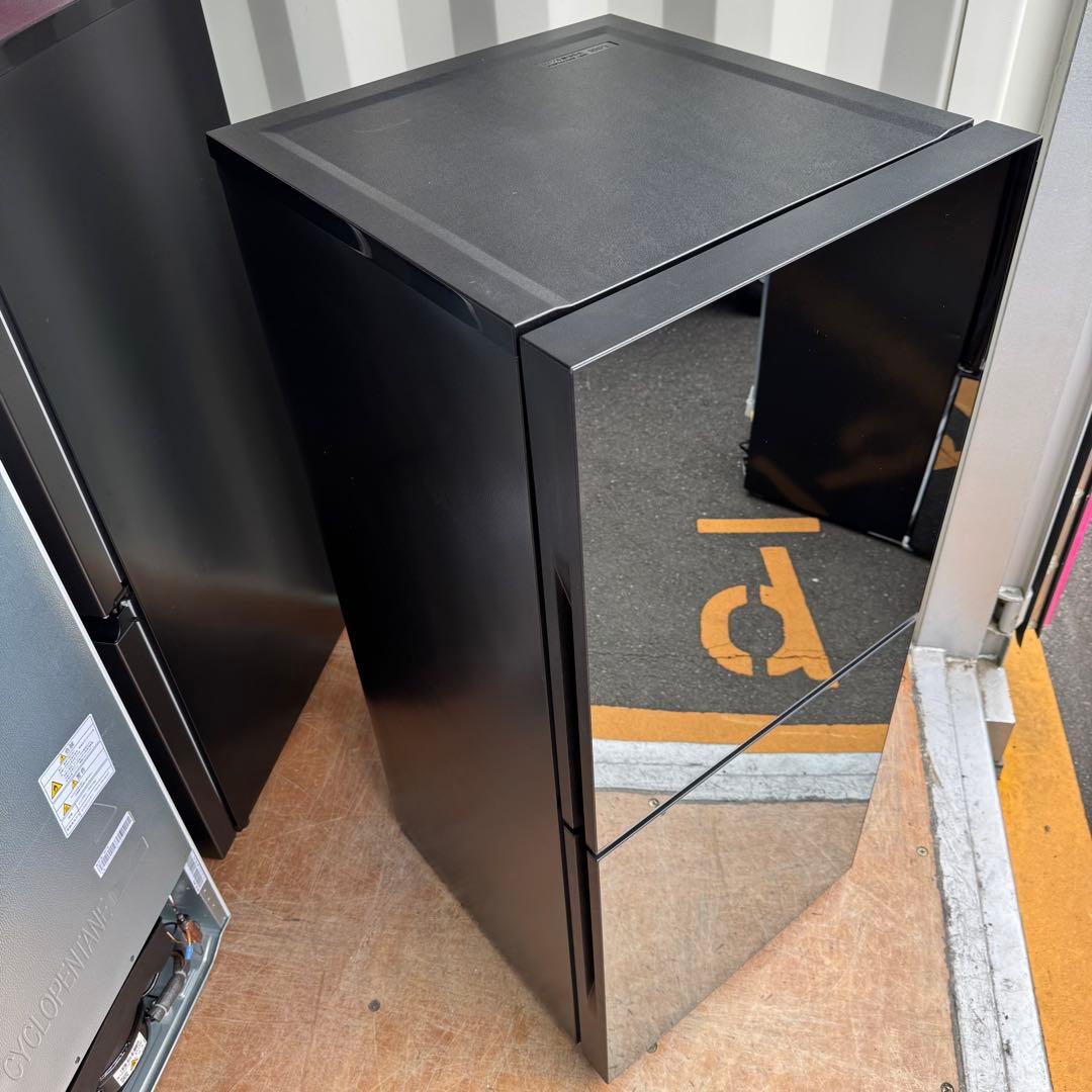 C7534★2023年製★未使用に近い★ツインバード 冷蔵庫 ミラーブラック 鏡