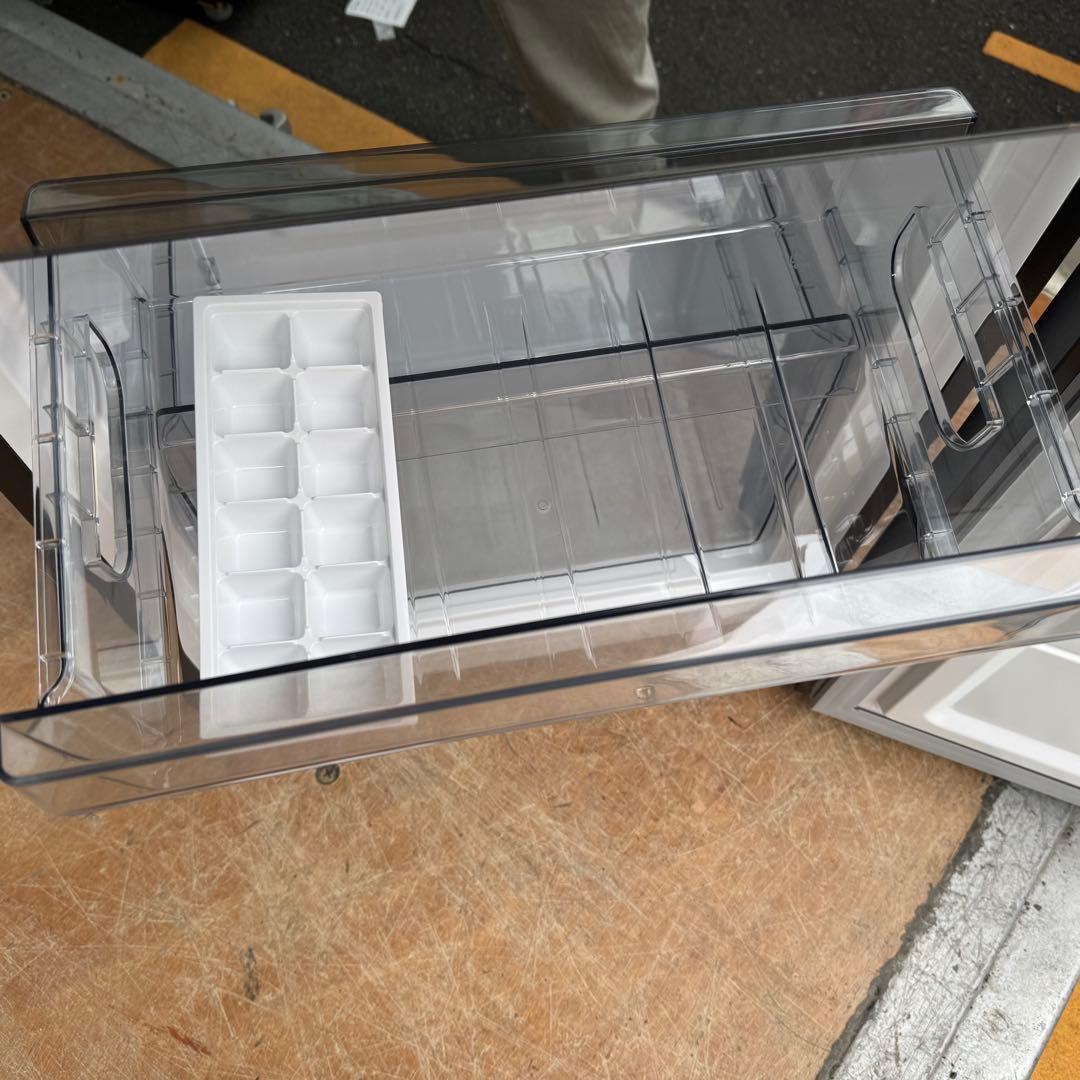 C7534★2023年製★未使用に近い★ツインバード 冷蔵庫 ミラーブラック 鏡