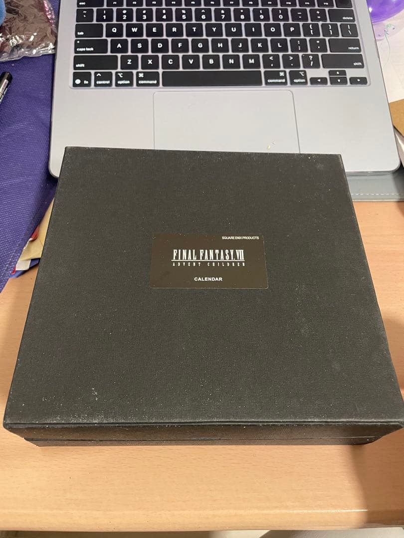 ファイナルファンタジー VII アドベントチルドレン カレンダー 2005