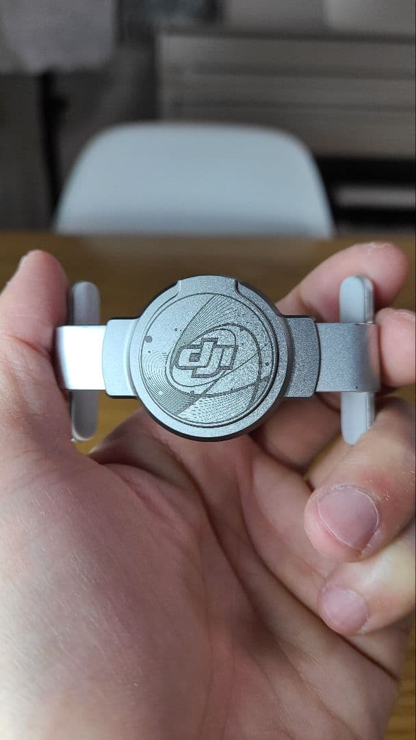 DJI Osmo Mobile 7 スマホ用スタビライザー 　ジンバル