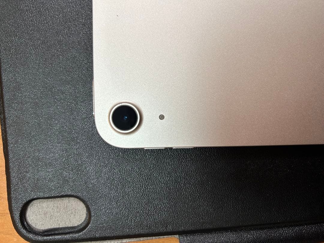 iPad Air 10.9インチ Wi-Fiモデル　64GB スターライト