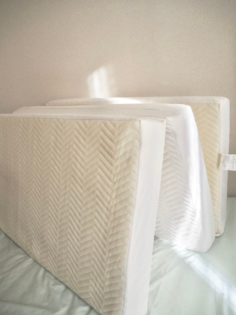 【値下げ中】雲のやすらぎプレミアム 三つ折り マットレス セミダブル