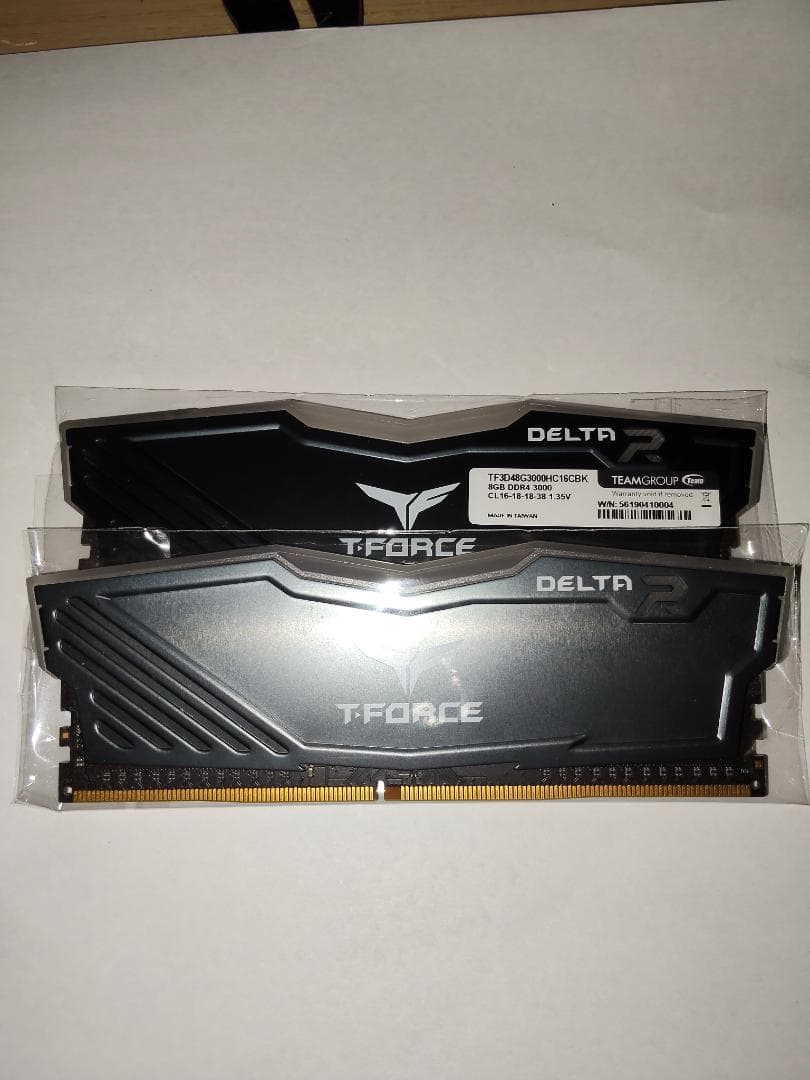 デスクトップ用 8GB 2枚 TEAM DDR4-3000 DELTA RGB