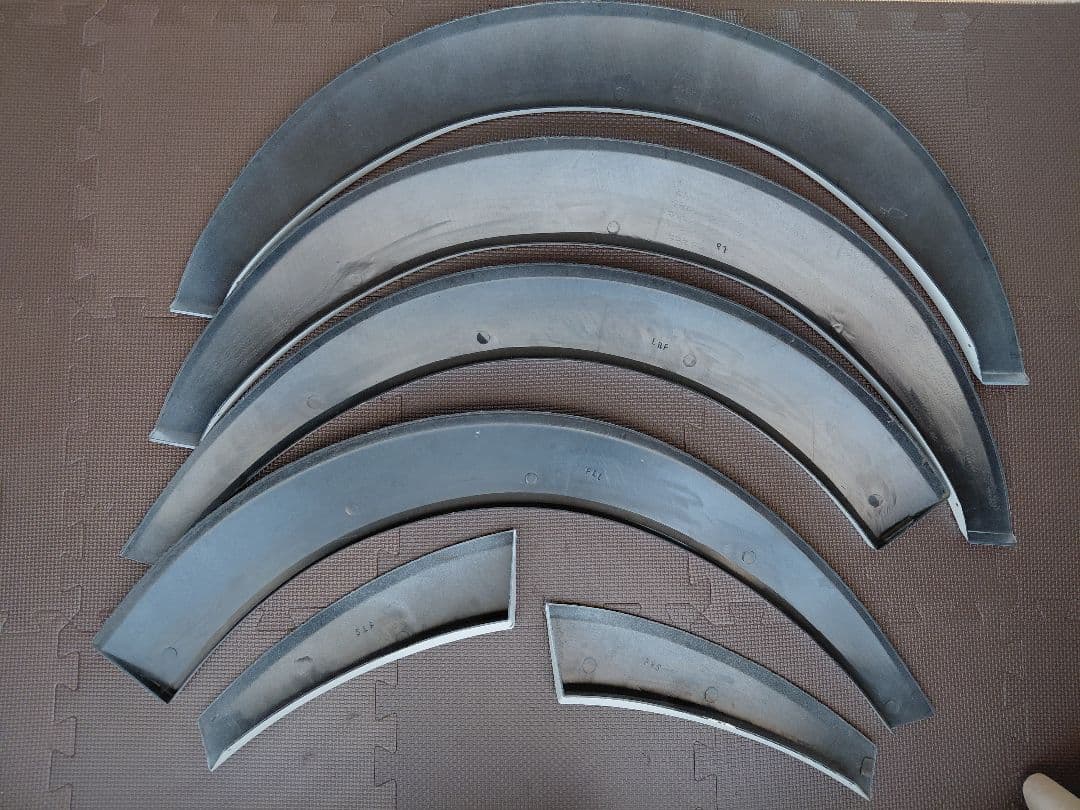 ハイエース　オーバーフェンダ