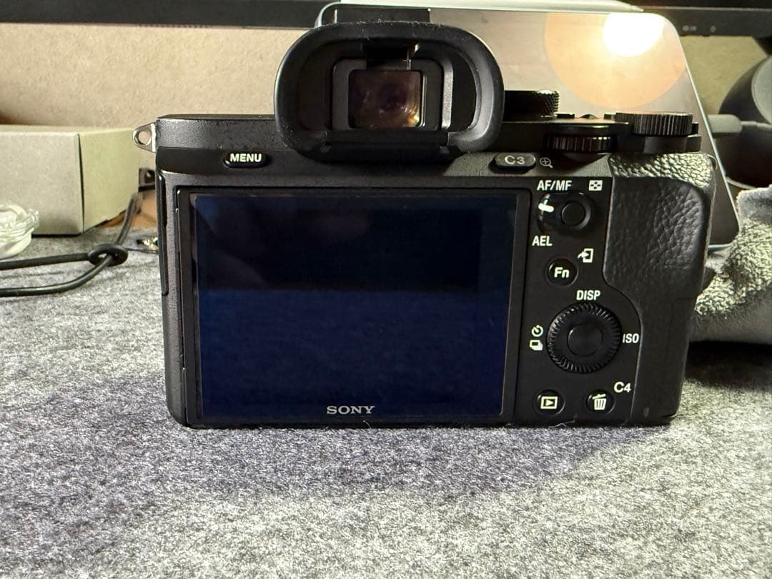 SONY α7 II ボディILCE-7M2 +純正バッテリー2個