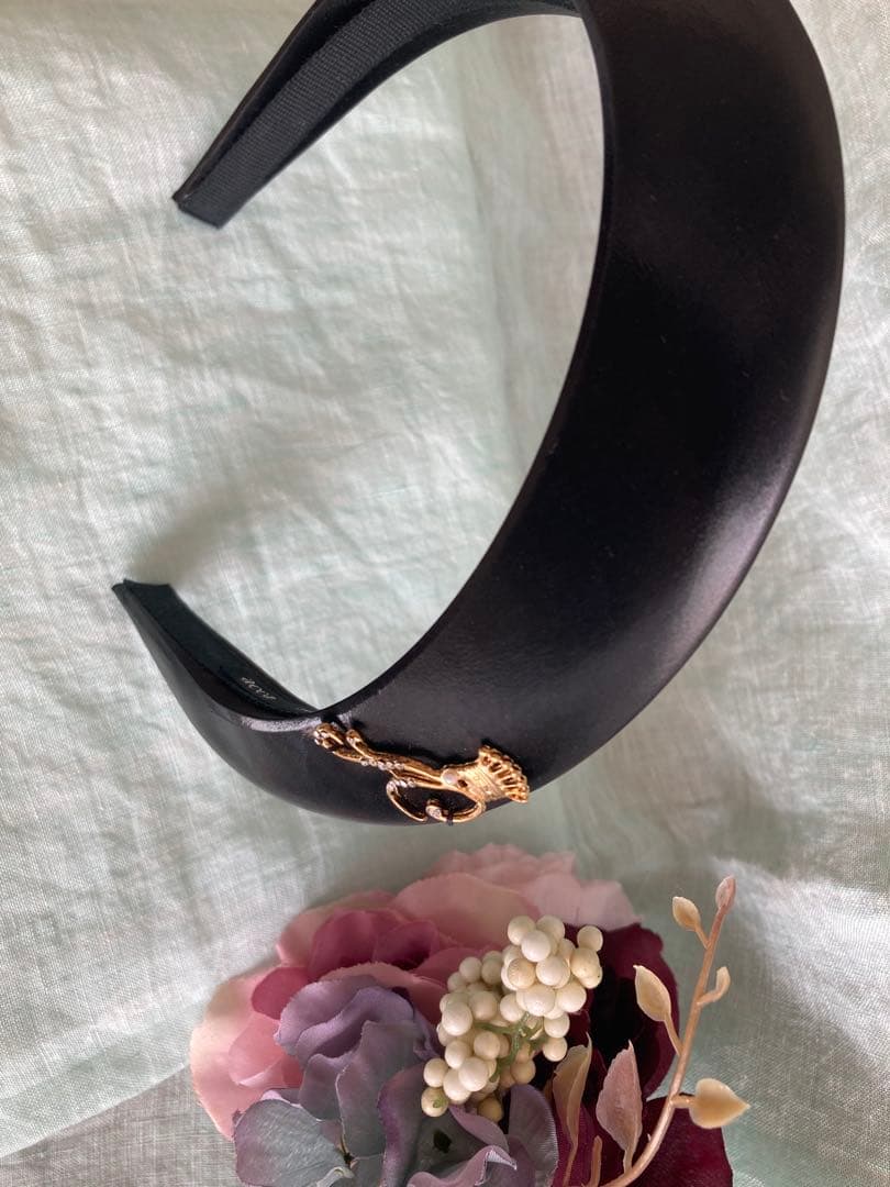 【極美品】accaアッカ 数量限定品！30周年モデル　ペルファブカチューシャ♡黒