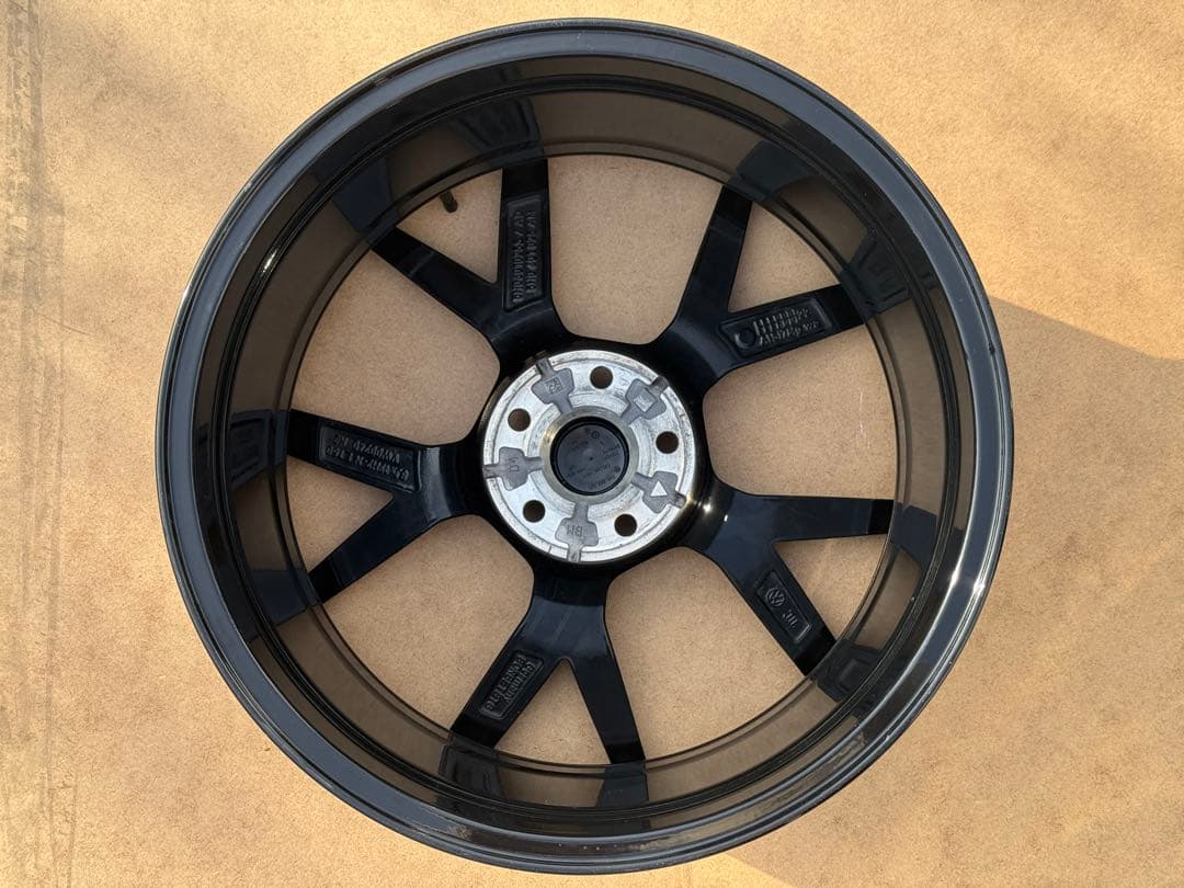 フォルクスワーゲン VW ゴルフ8GTI 純正ホイール Estoril