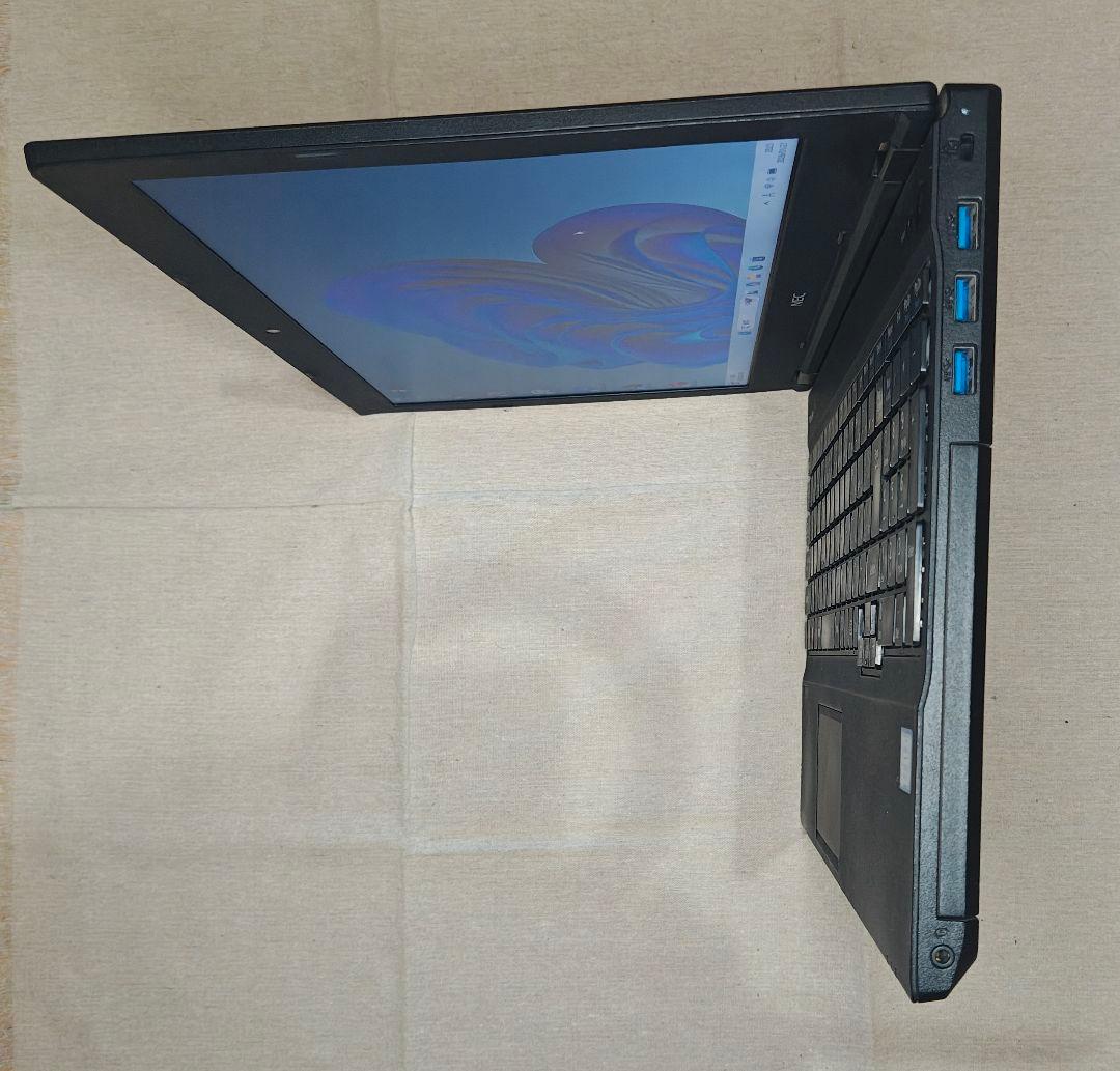 F-94/第8世代クアッドコアi5-8250U/SSD256GB/8GB