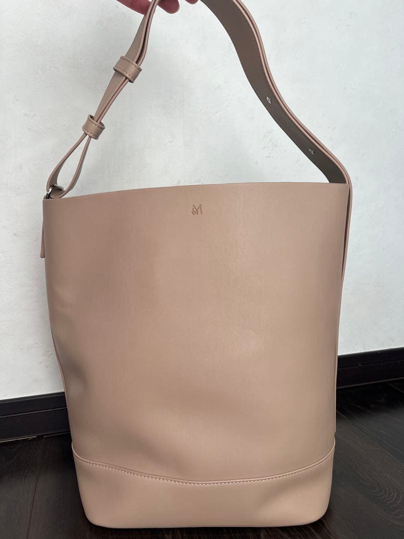 Yoshi 　&MyuQ JUNO バケット型ショルダーバッグ