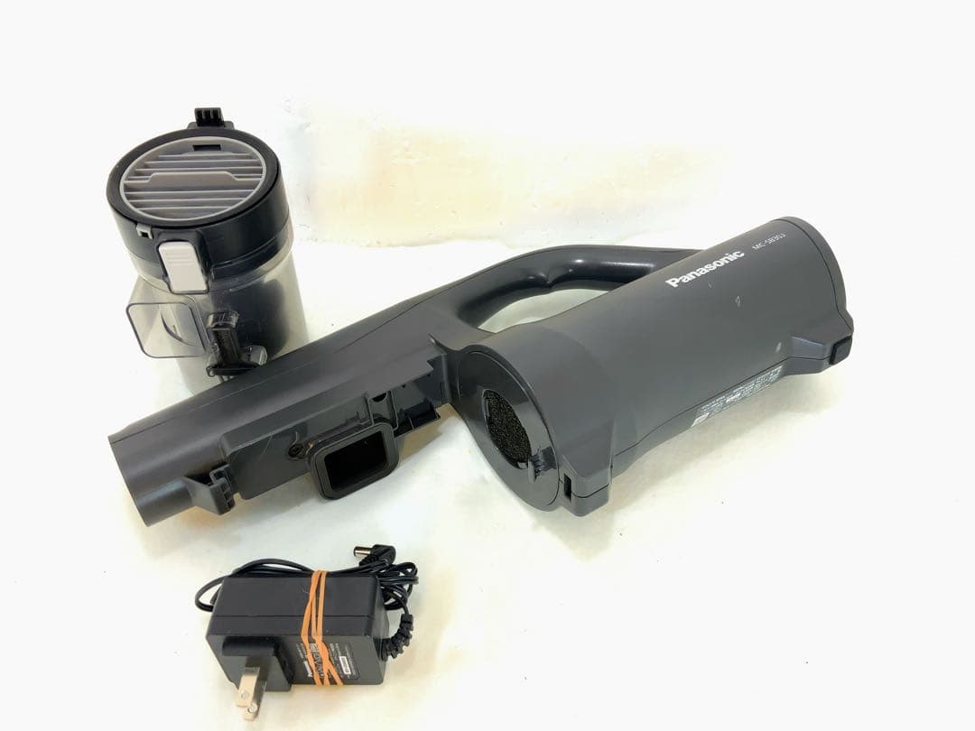 Panasonic コードレスクリーナー　MCーSB30J