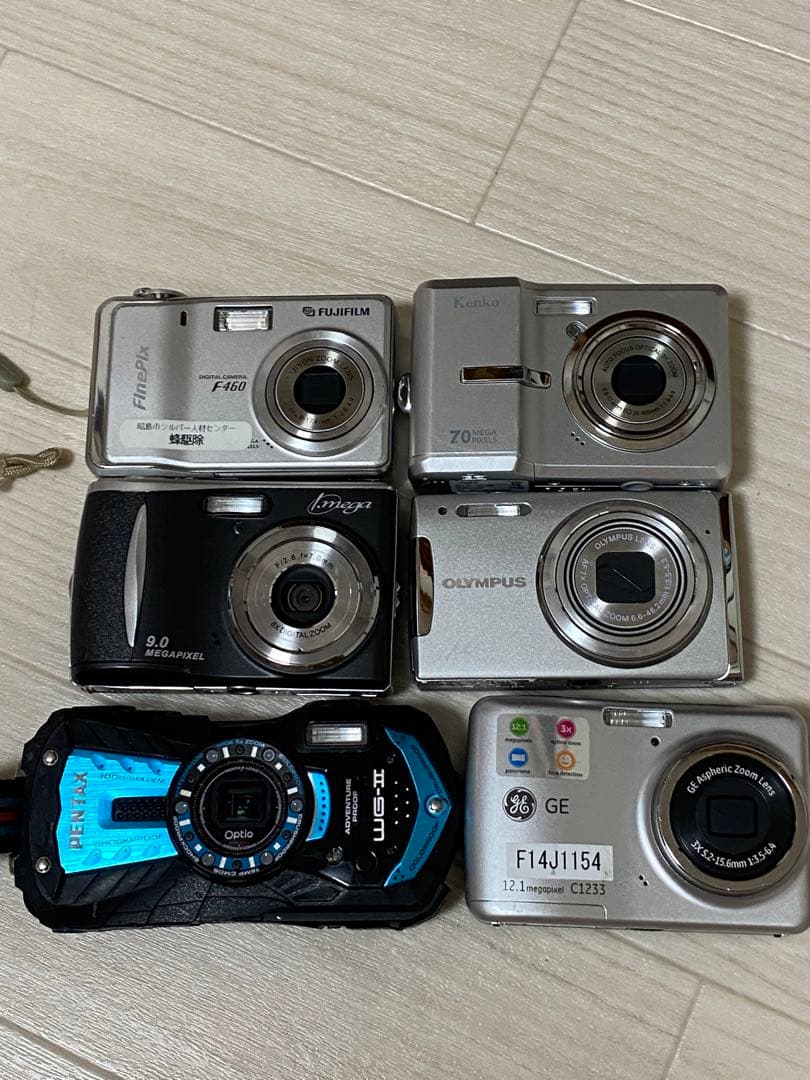 デジタルカメラ 7個